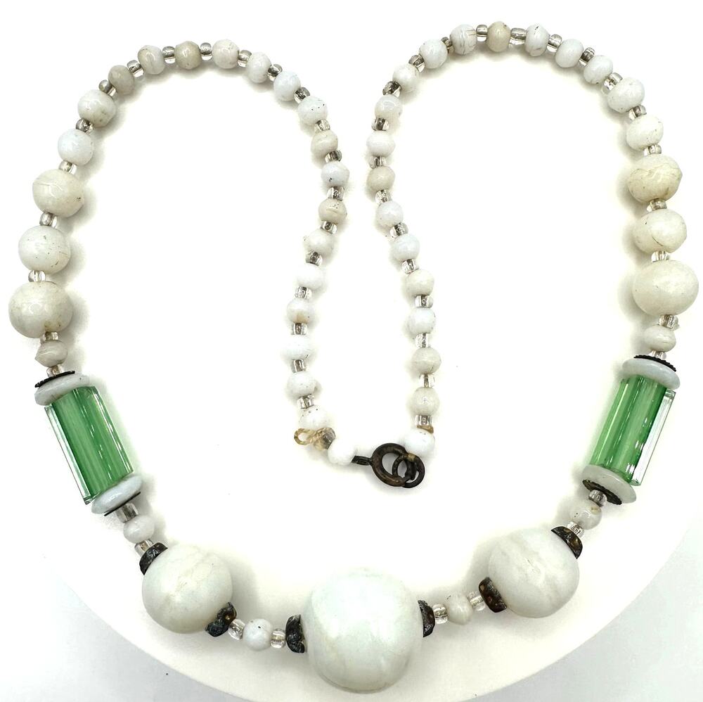 Antique Art Deco 1920s white milk green cane glass beaded graduated necklace